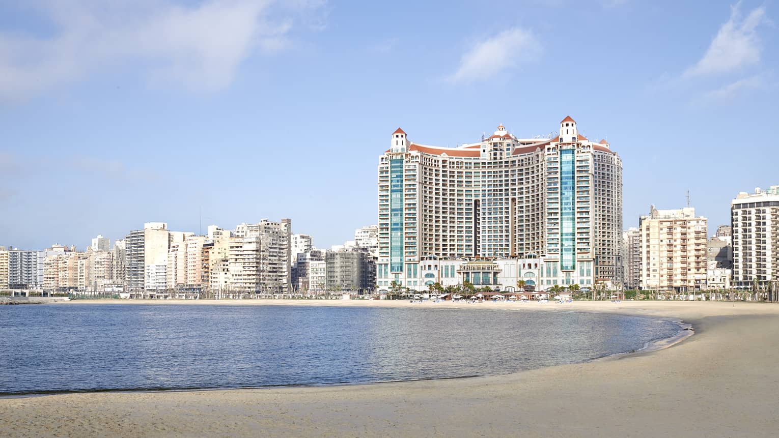 فندق فور سيزونز الإسكندرية Four Seasons Hotel Alexandria: The Benchmark of Luxury
