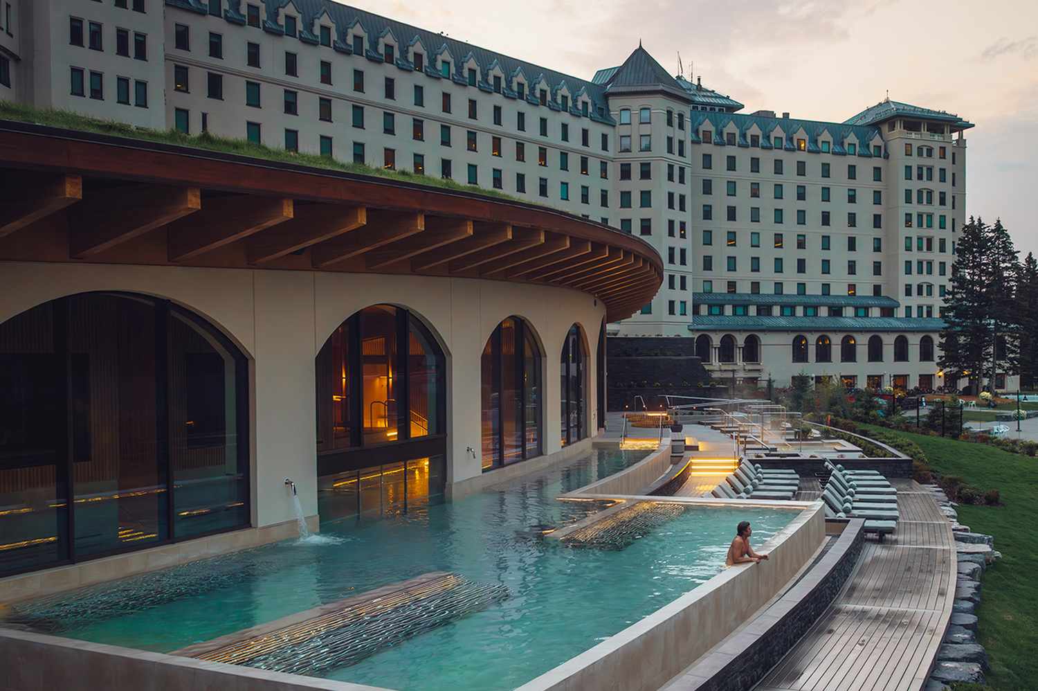 فندق فيرمونت شاتو ليك لويز Fairmont Chateau Lake Louise، كندا
