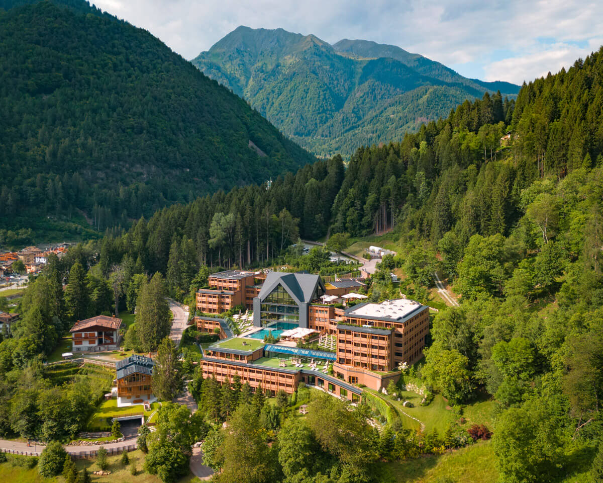 فندق ومنتجع وسبا ليفاي دولوميتي Lefay Resort & SPA Dolomiti، الدولوميت، إيطاليا