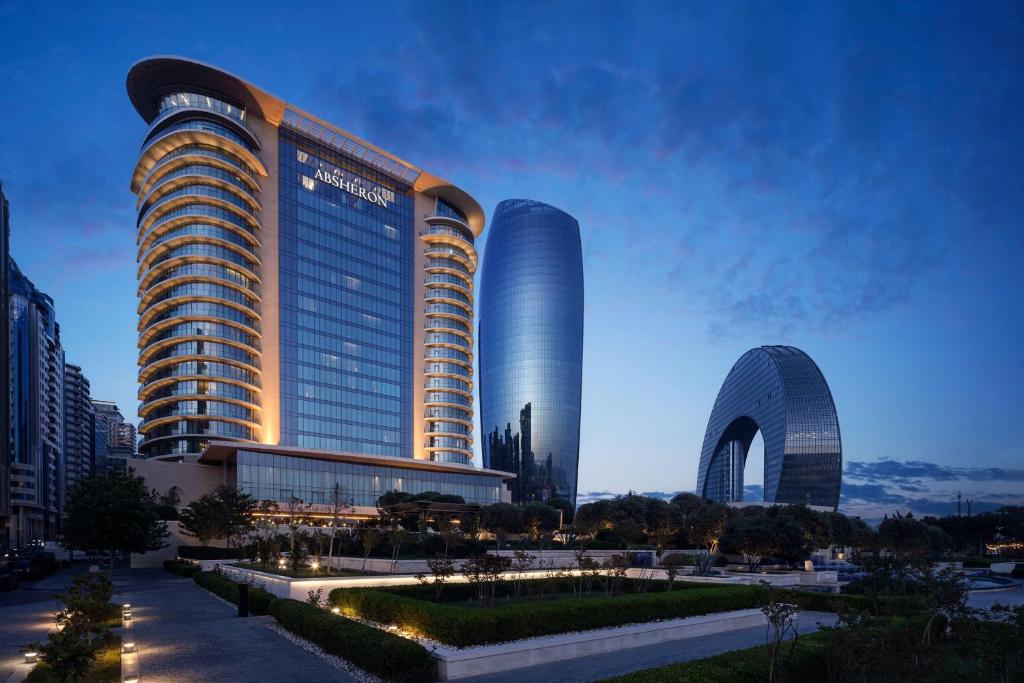 فندق JW Marriott Absheron باكو (ساحة الحرية)