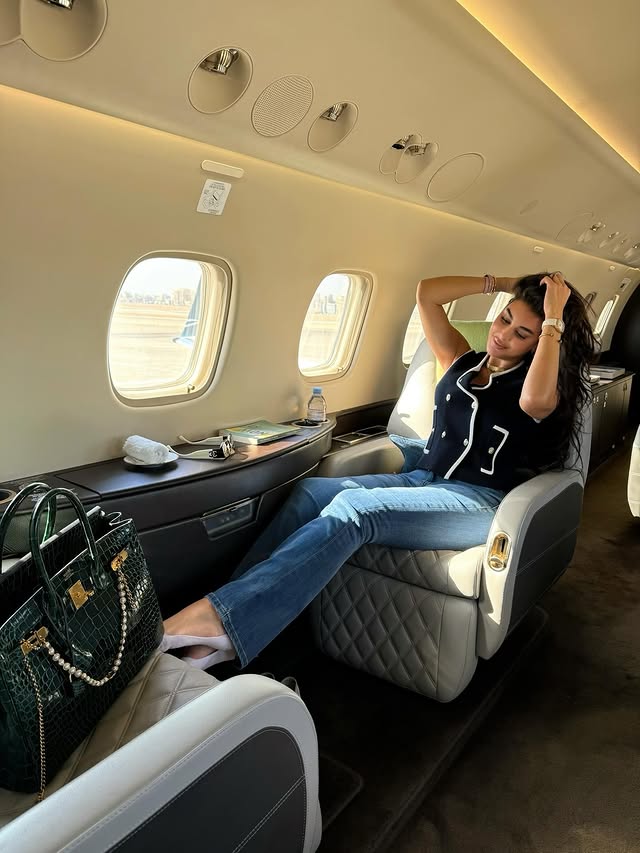 الحقيبة الفاخرة ترفع اللوك بالكامل