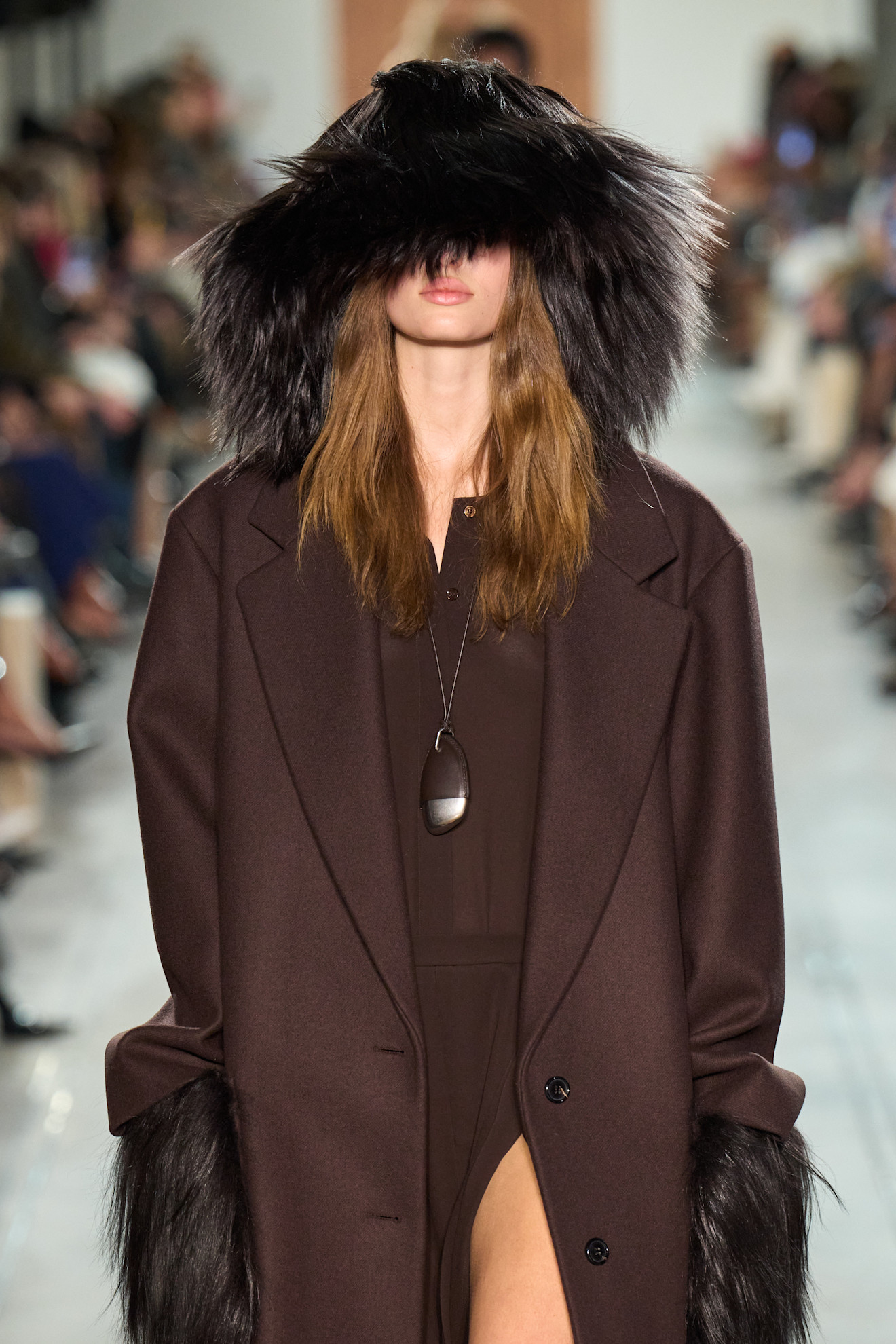 قبعة صوفية ضخمة من Michael Kors