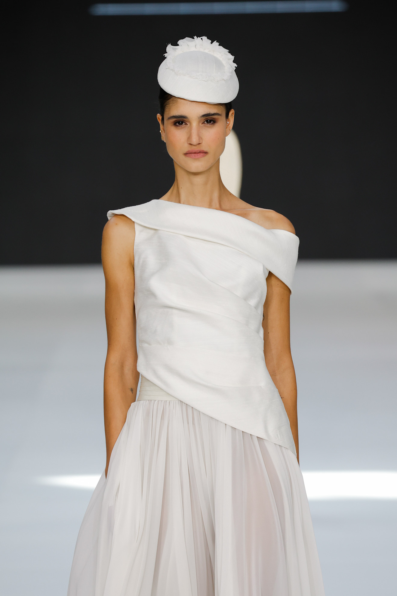 قبعة ناعمة من دار Lopez