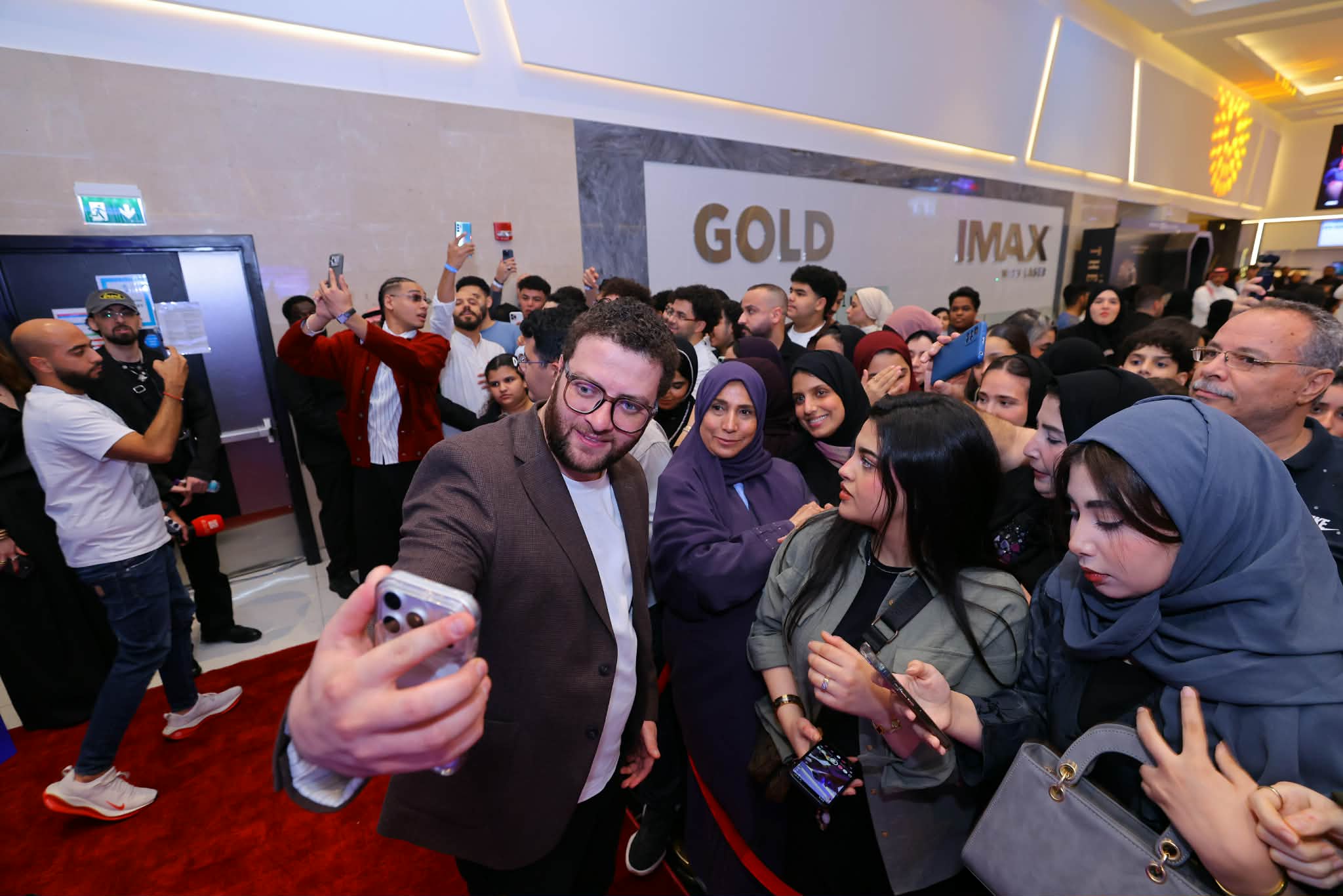 قصة فيلم "إيجي بست"