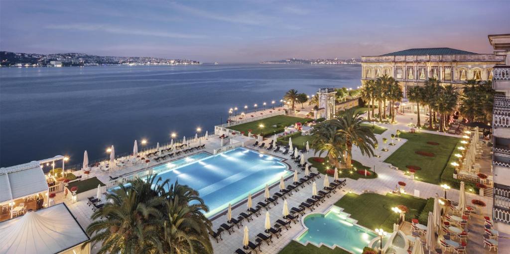 قصر تشيراغان كمبينسكي Çırağan Palace Kempinski