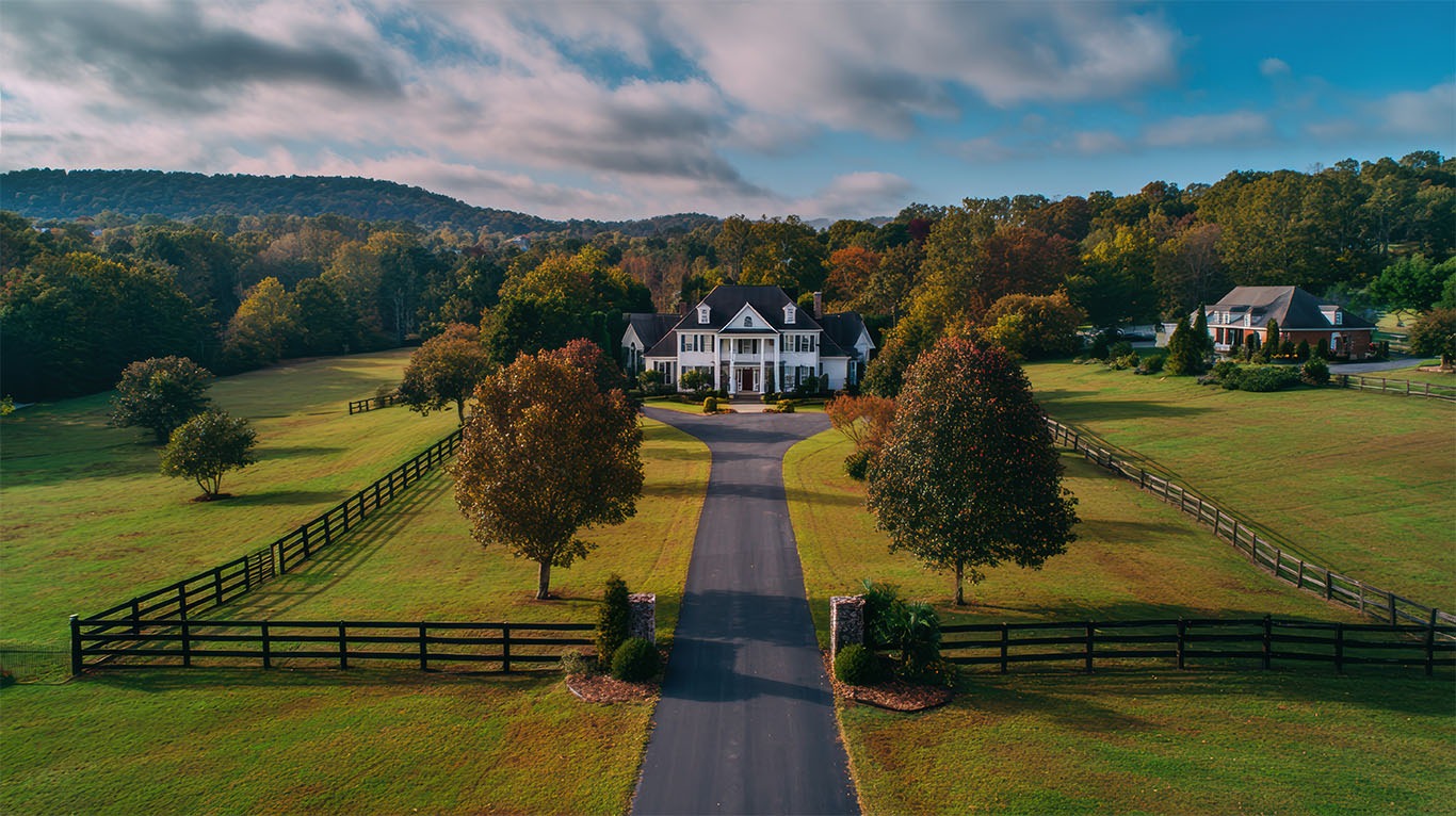 قصر ناشفيل (The Queen of the South)