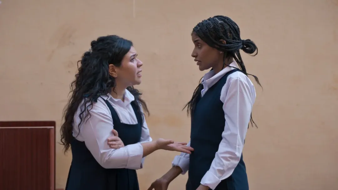 قضايا فيلم "جرس إنذار – الحفرة"