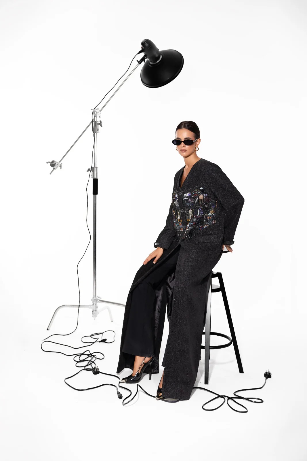 قطعة مطرزة من مجموعة الشتاء من JAIA.jpg