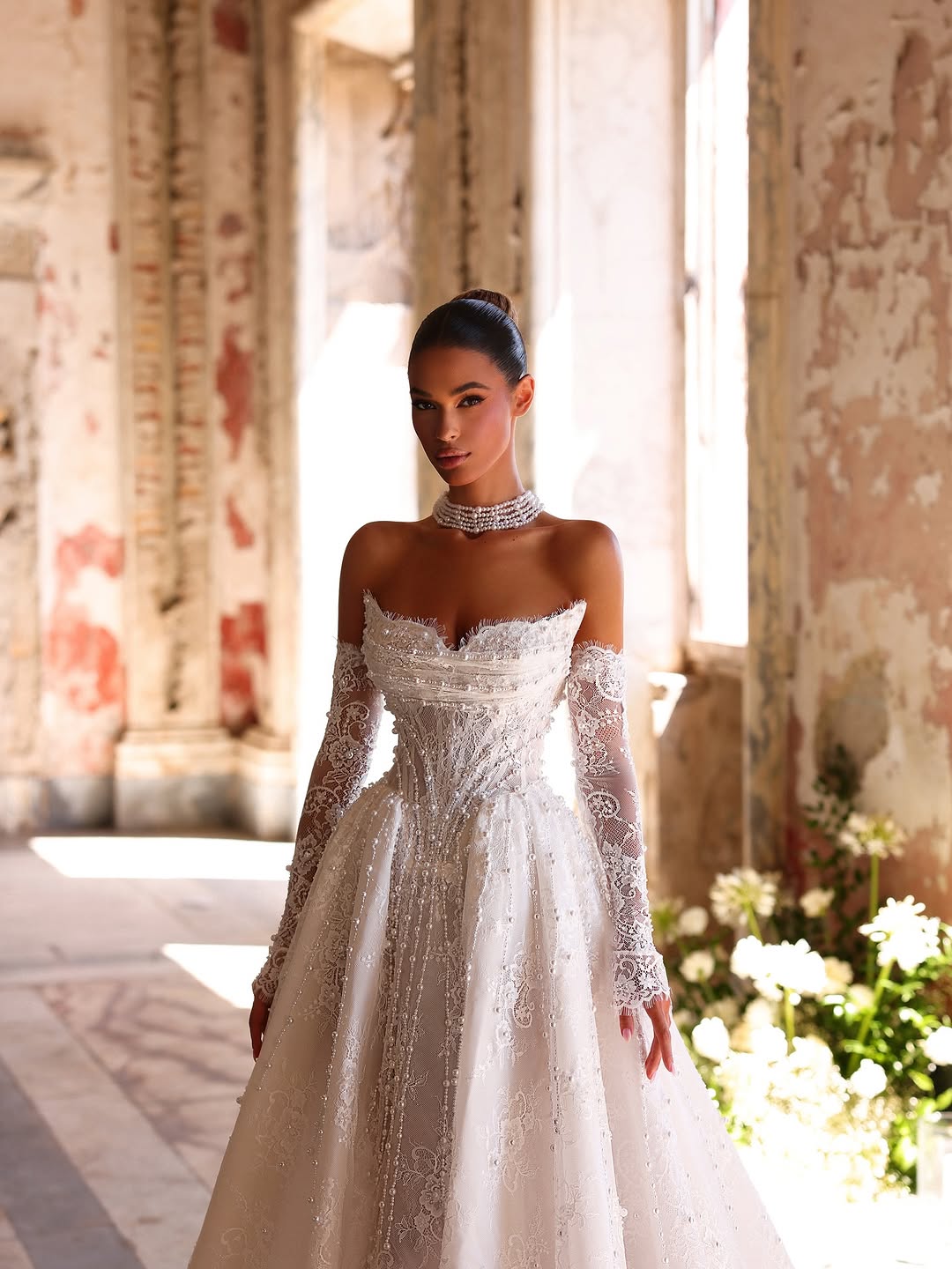 قفازات دانتيب من دار Salon vjenčanica Bianca