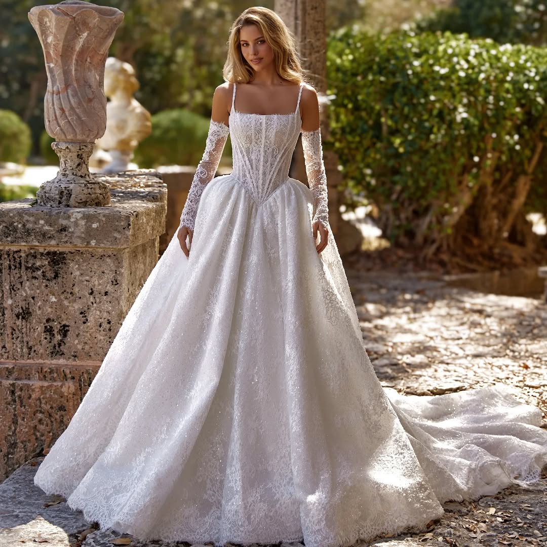 قفازات دانتيل لعروس 2026 من دار Vencanice Bella