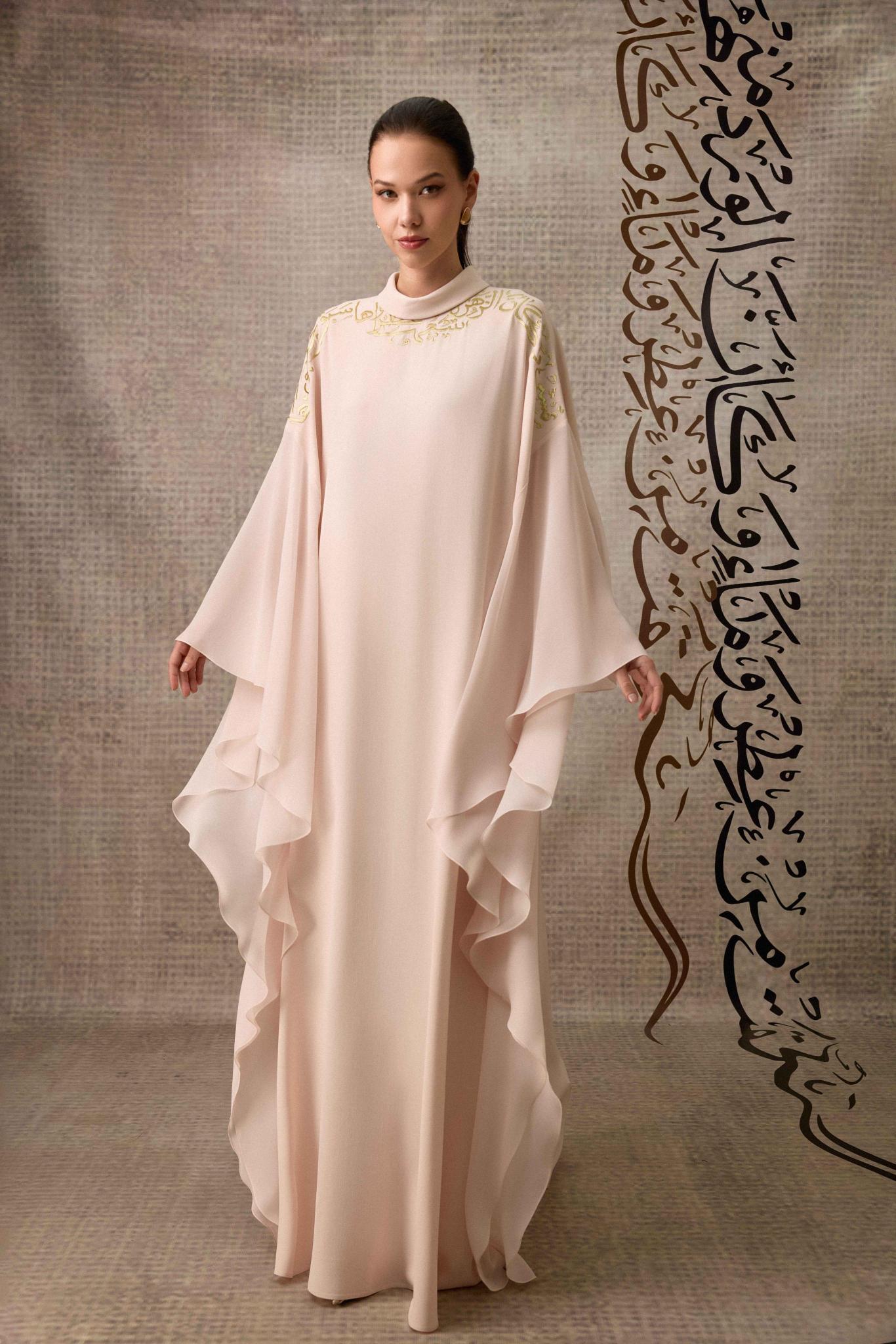 قفاطين بلون الباستيل توقيع جيمي معلوف