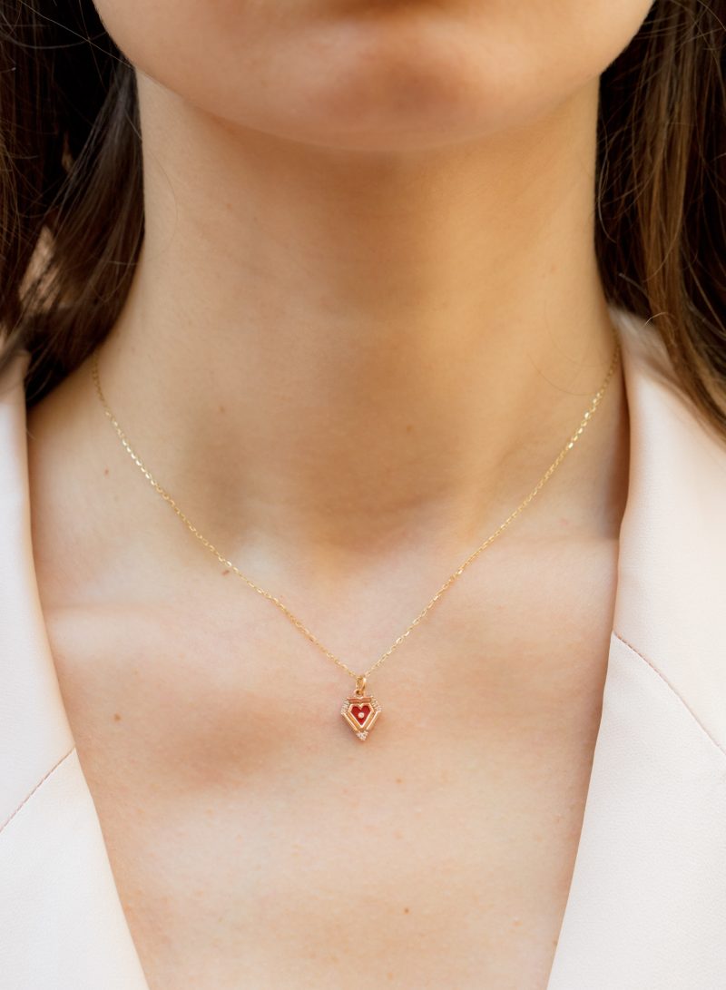 قلادة بالذهب الوردي من lateliernawbar