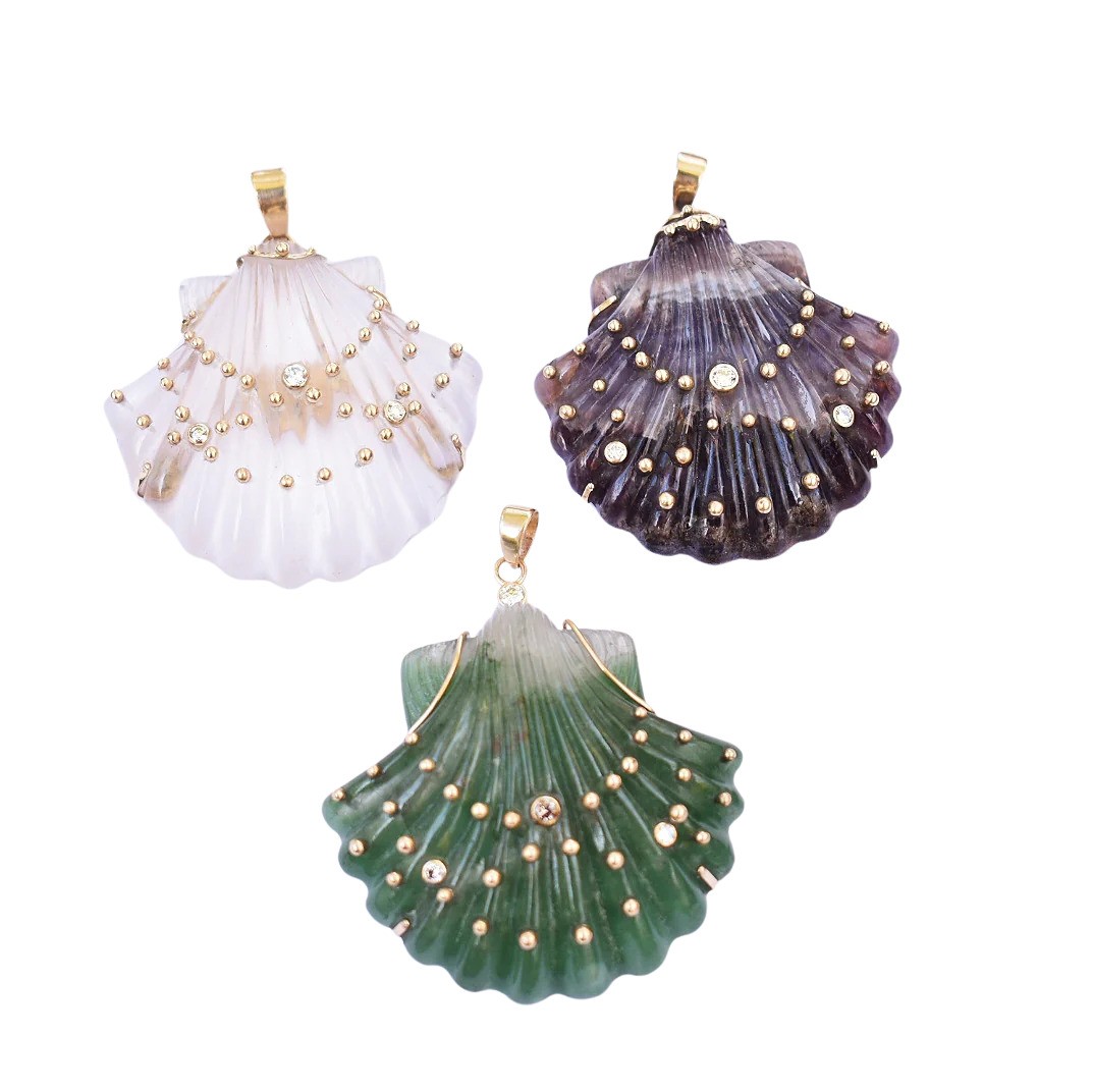 قلادة صدف Carved Clear Rock Quartz من CCWW