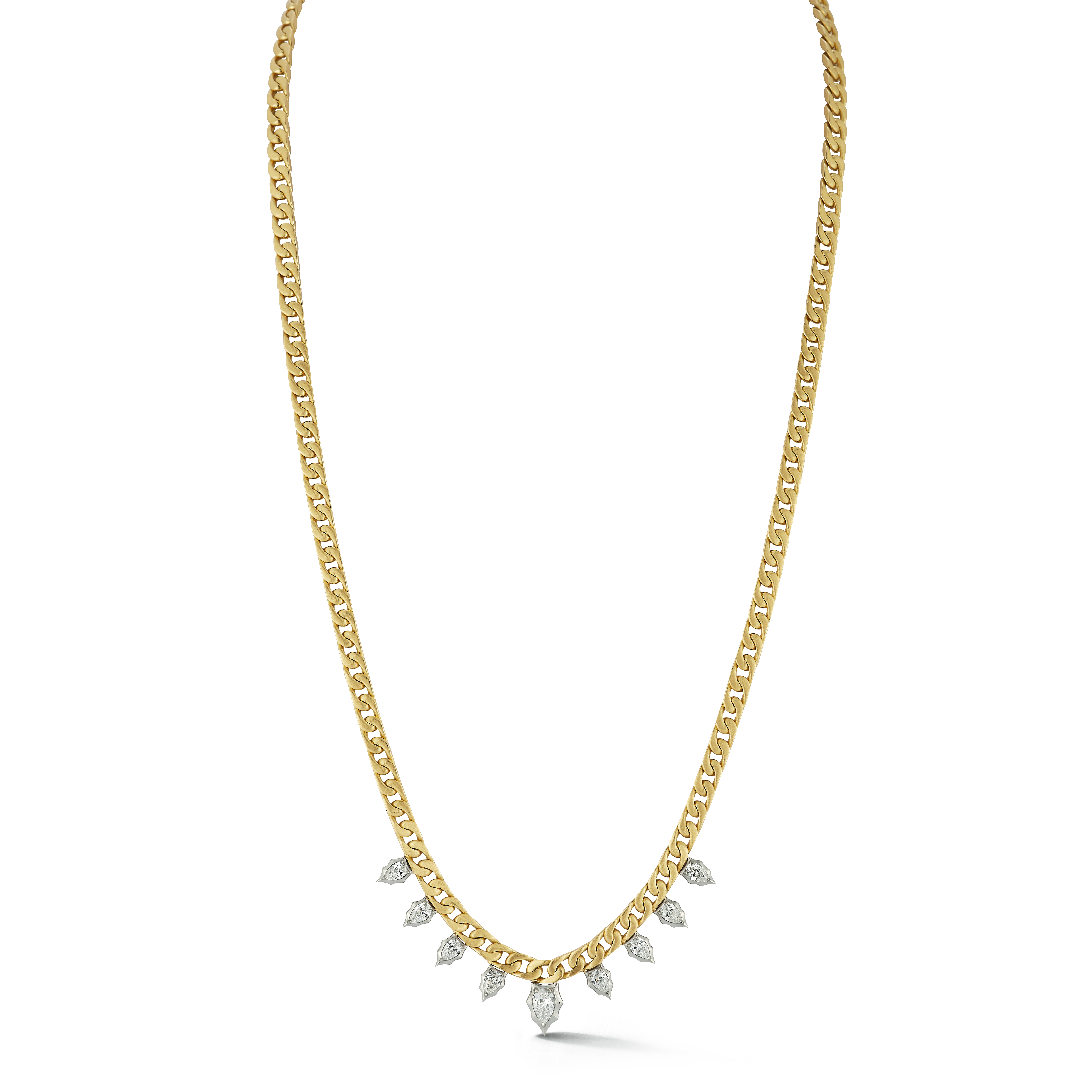 قلادة ناعمة من تصميم دار Jade Trau