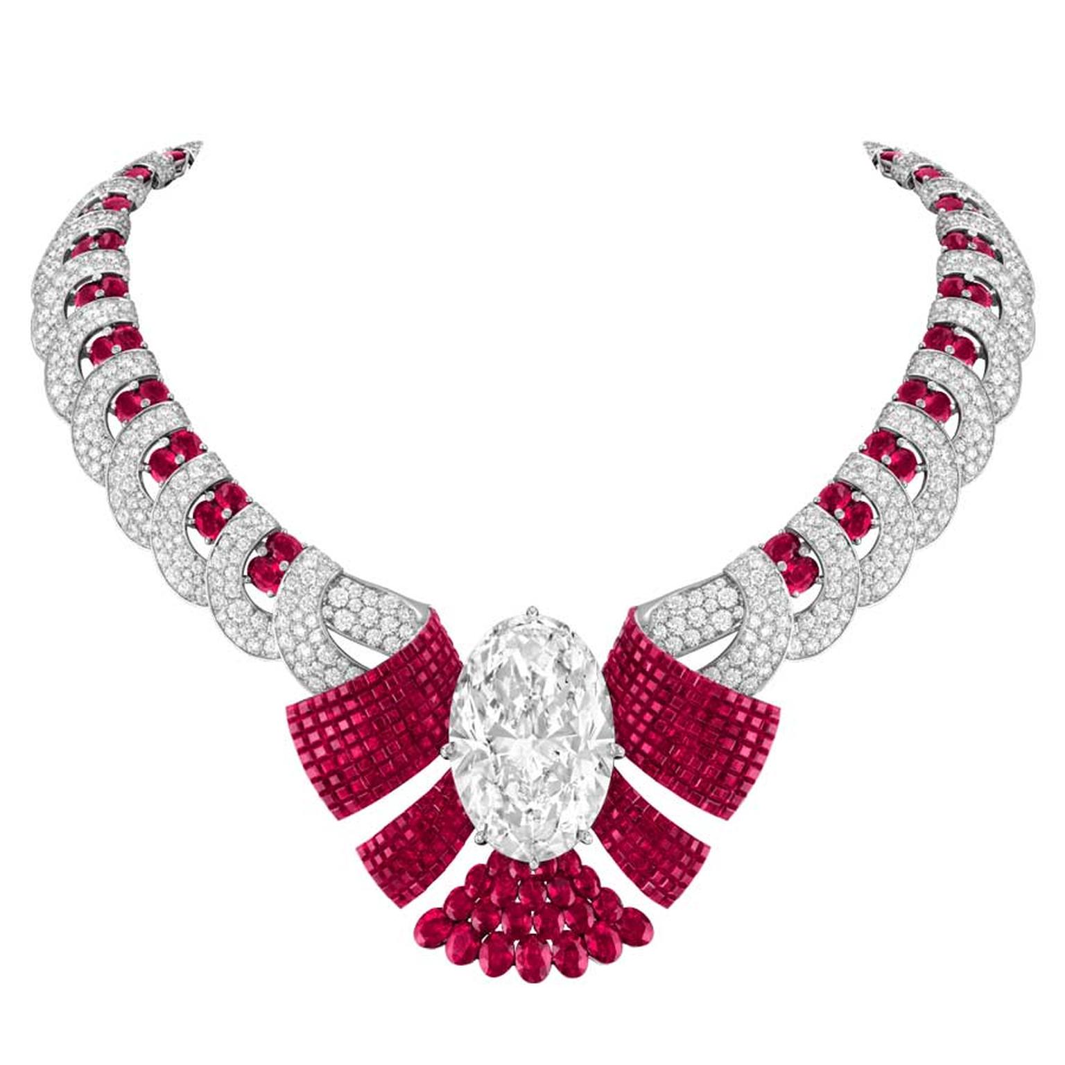 قلادة Atours Mystérieux من فان كليف آند آربلز Van Cleef & Arpels