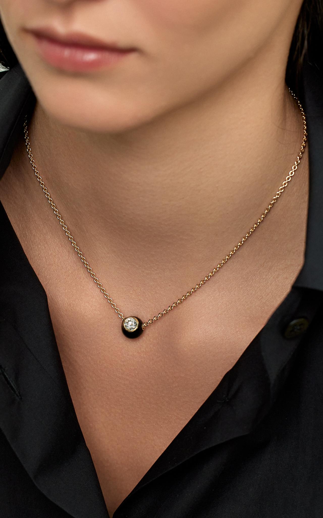 قلادة Audrey Large Pendant من Melissa Kaye