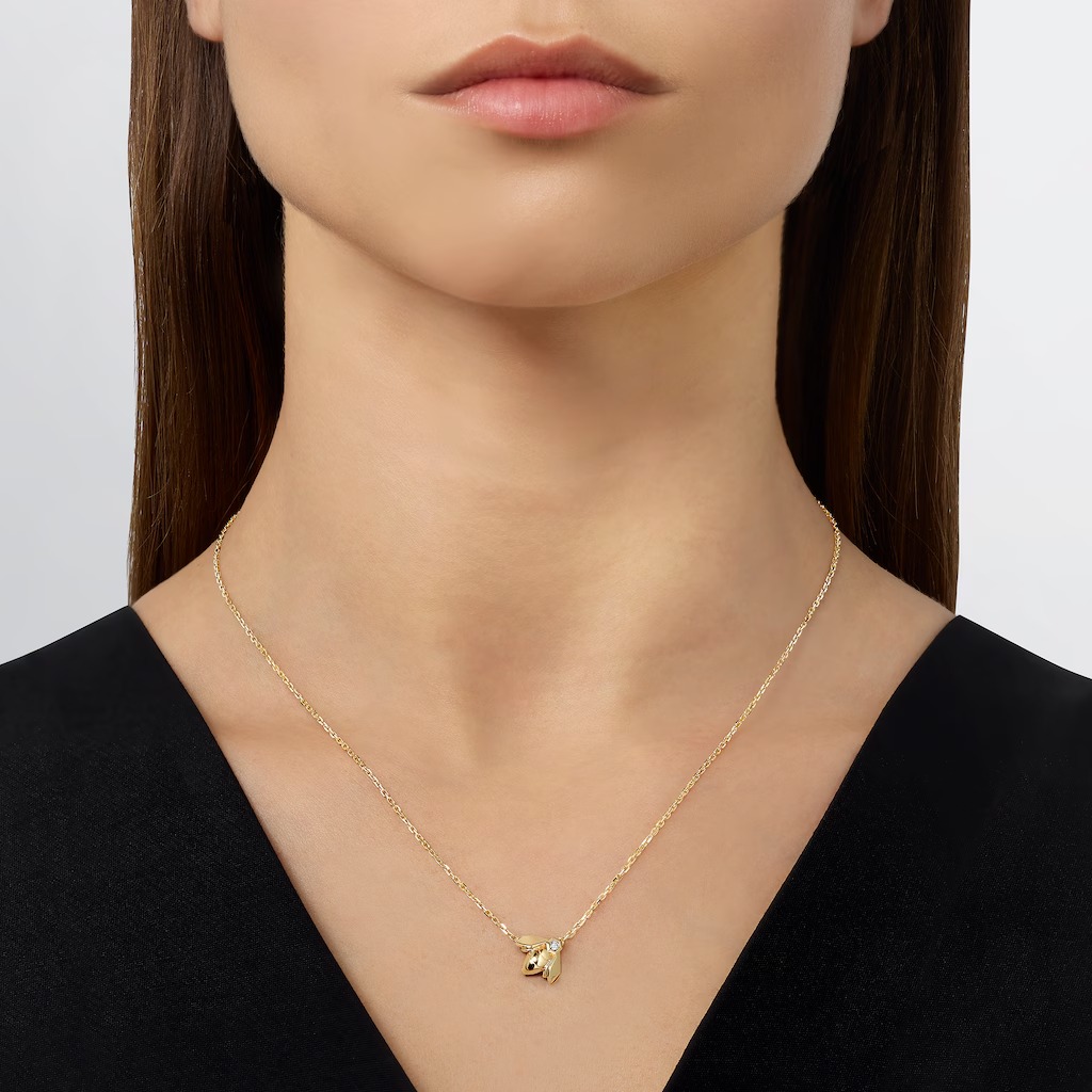 قلادة Bee de Chaumet من Chaumet