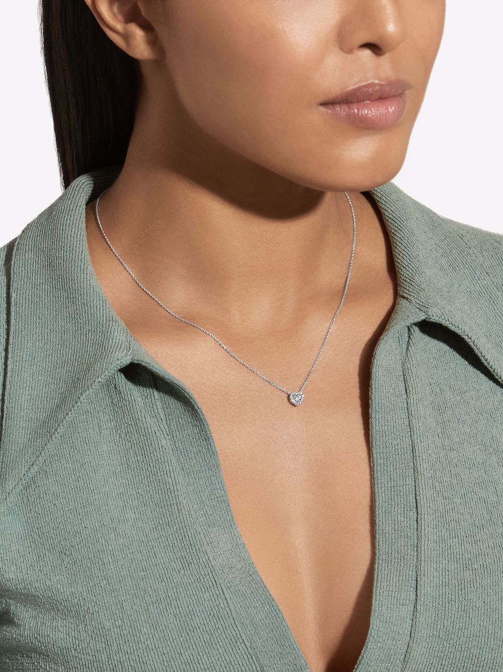 قلادة De Beers Aura Heart Pendant