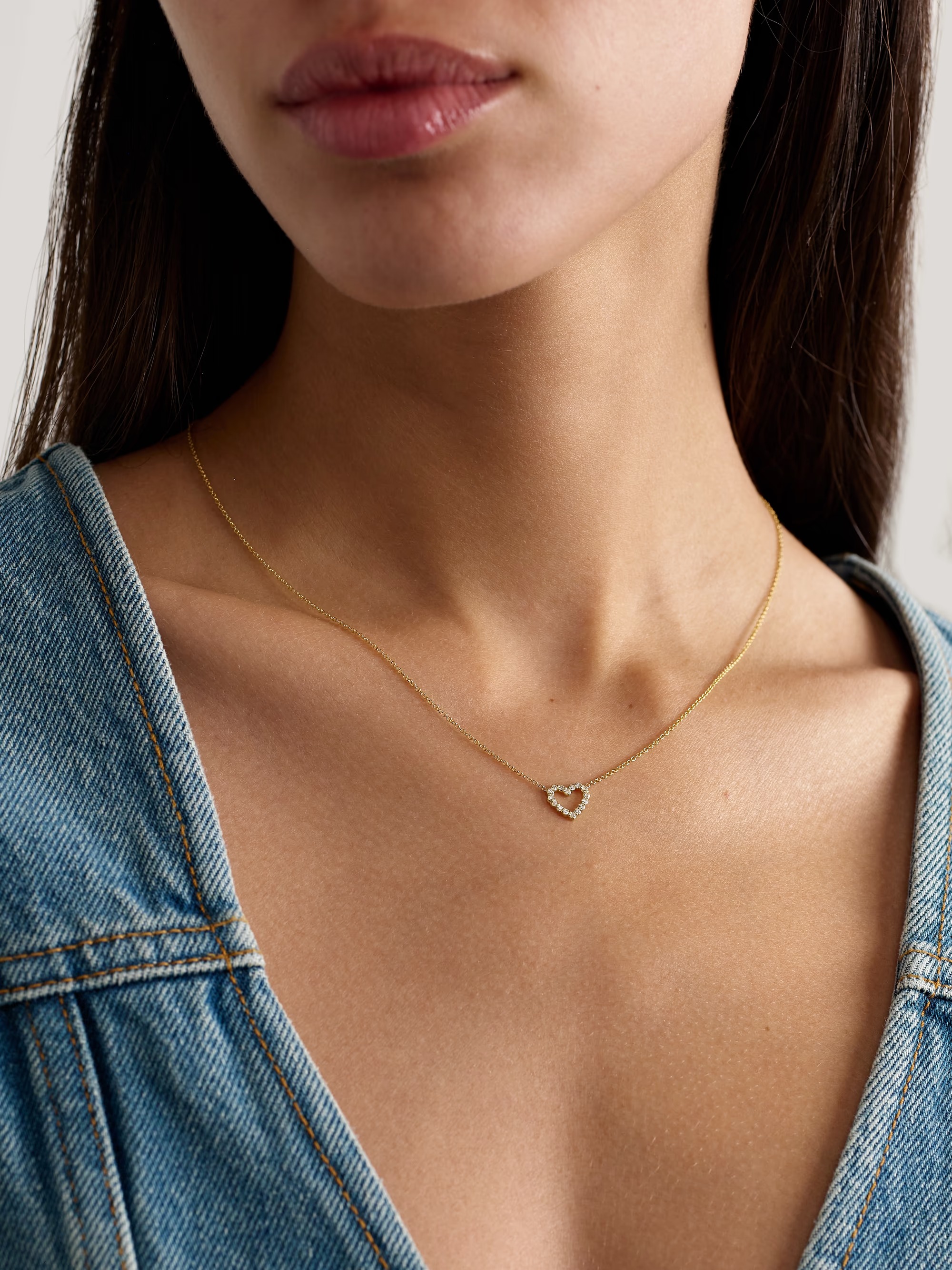 قلادة Jennifer Meyer Small Open Heart Necklace