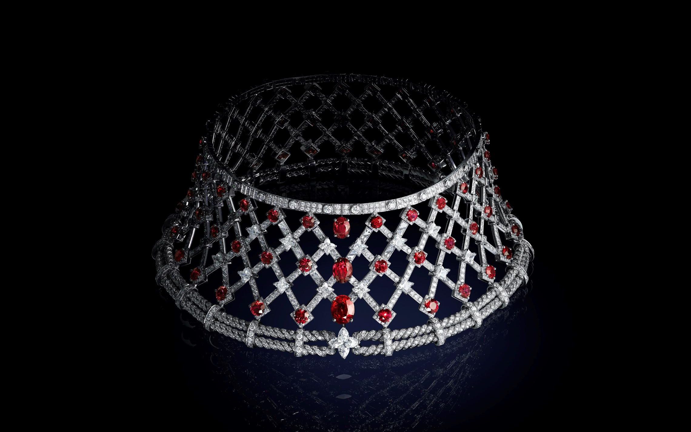 قلادة La Passion necklace من لوي فيتون Louis Vuitton