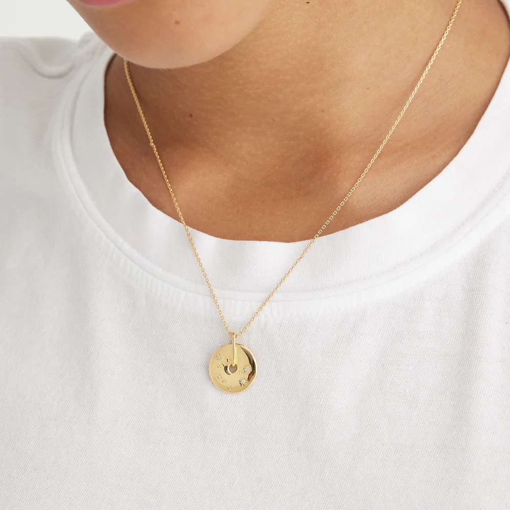 قلادة Mejuri Zodiac Pendant 