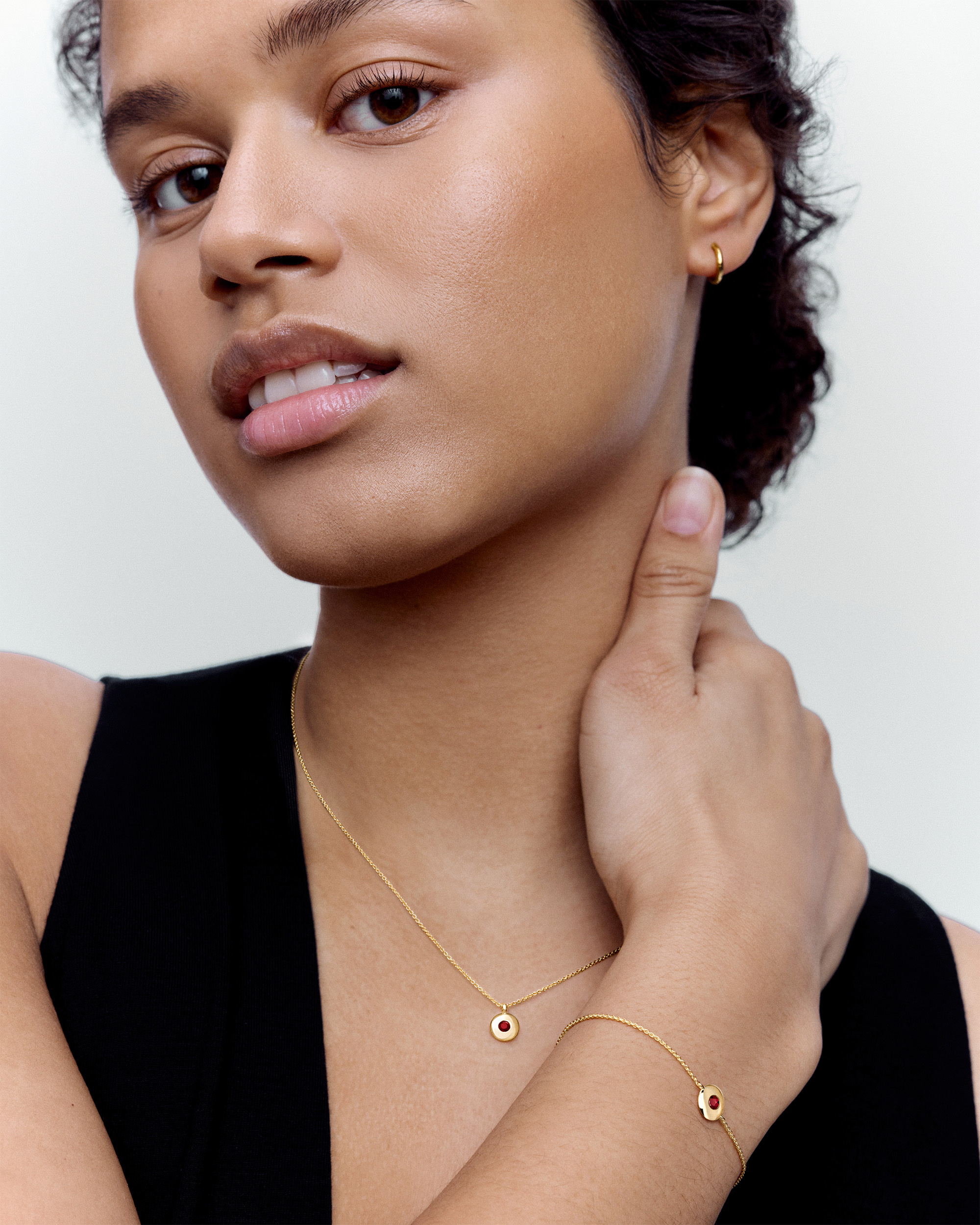 قلادة Monica Vinader