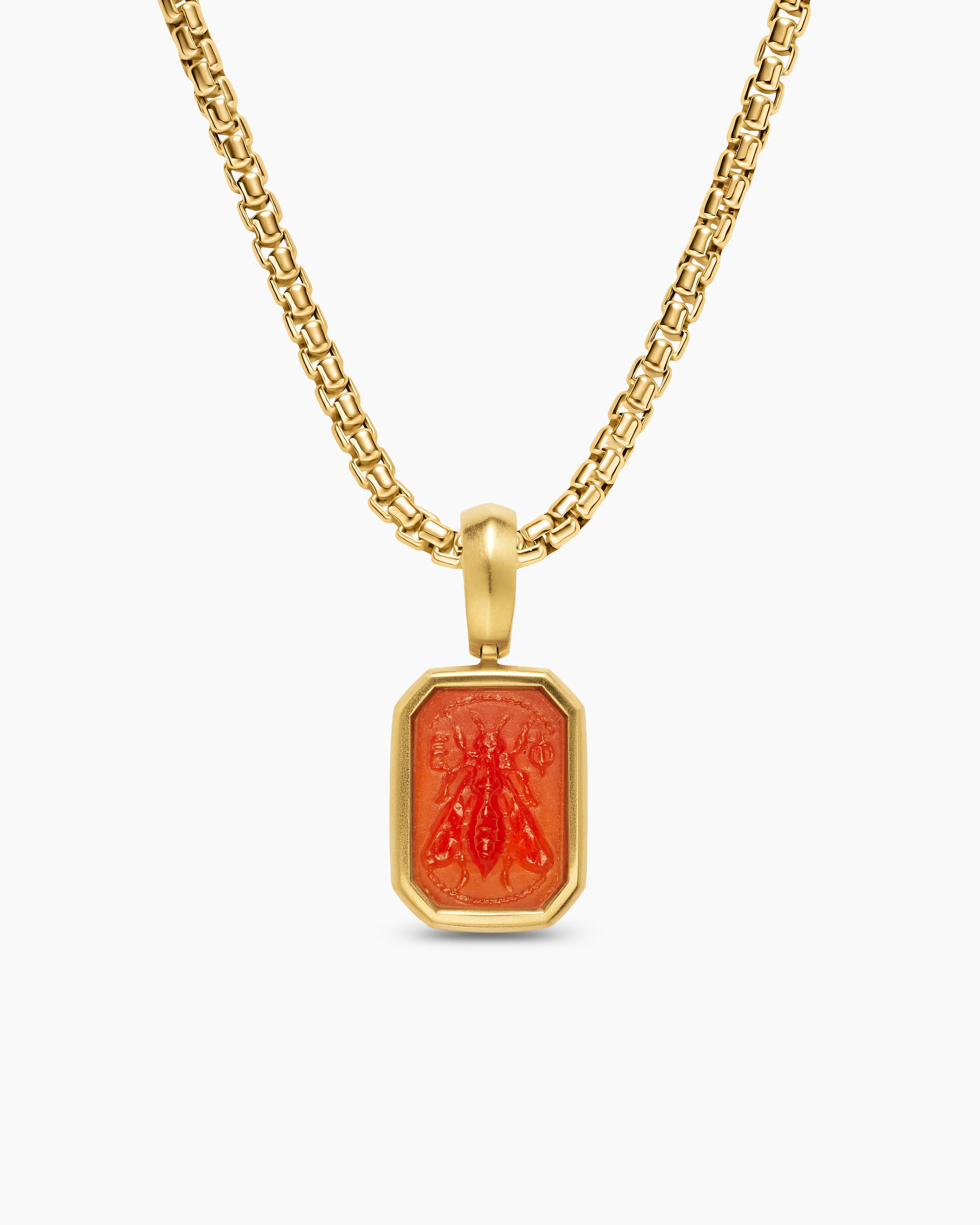 قلادة Petrvs Petite Bee Amulet من David Yurman