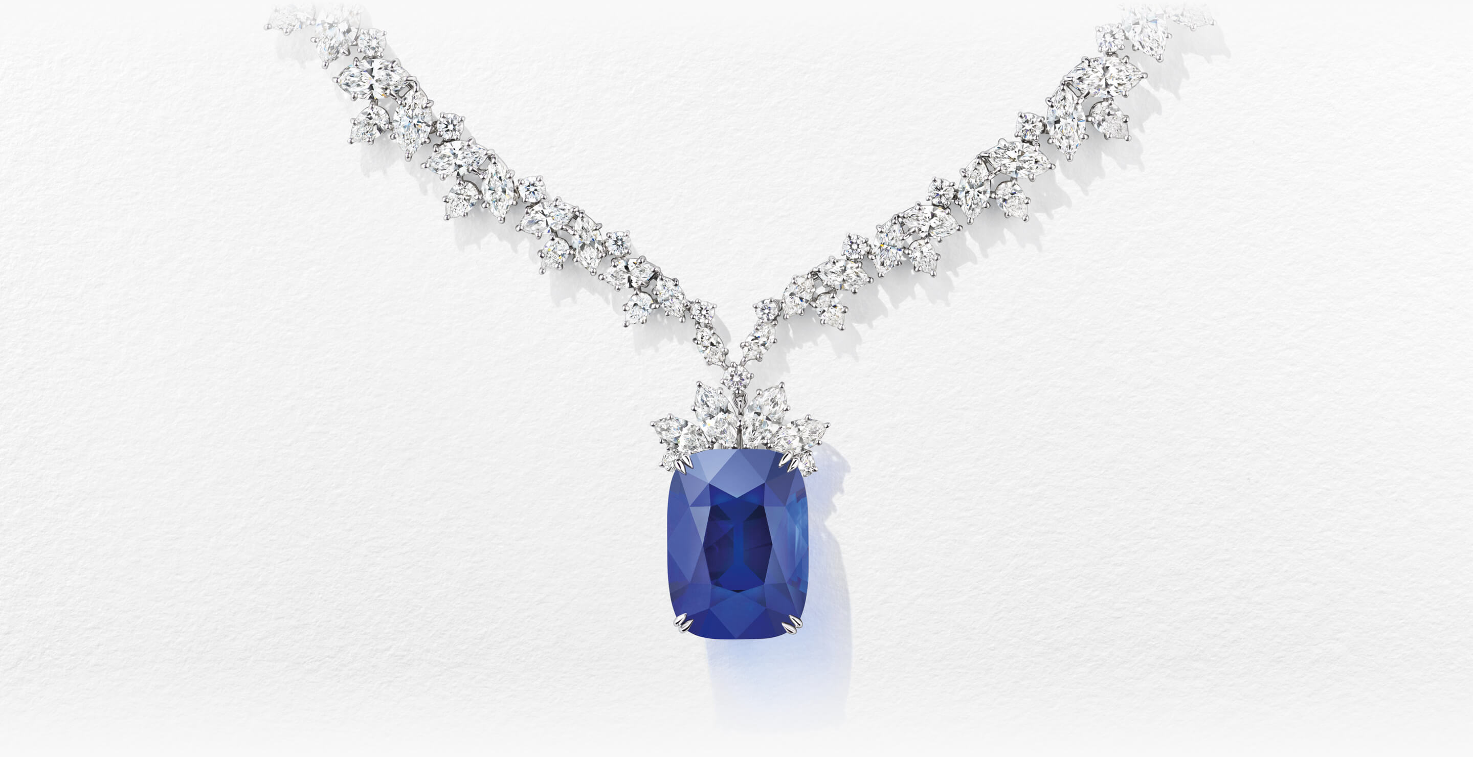 قلادة Sapphire and Diamond من Harry Winston