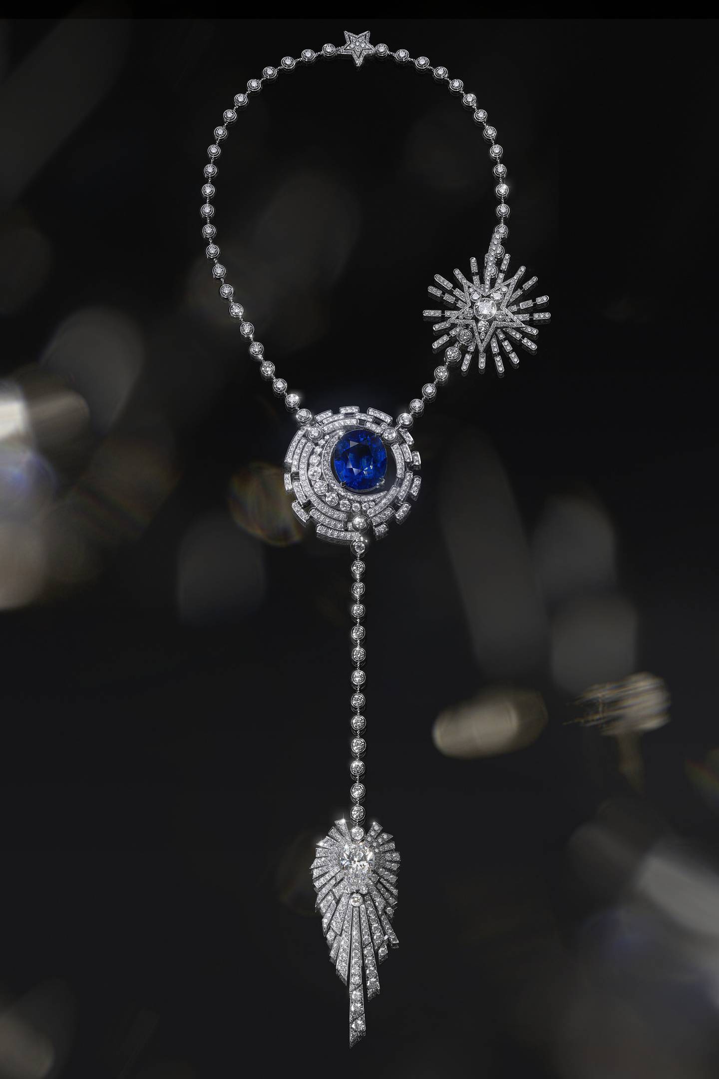 قلادة The Allure Céleste من شانيل CHANEL