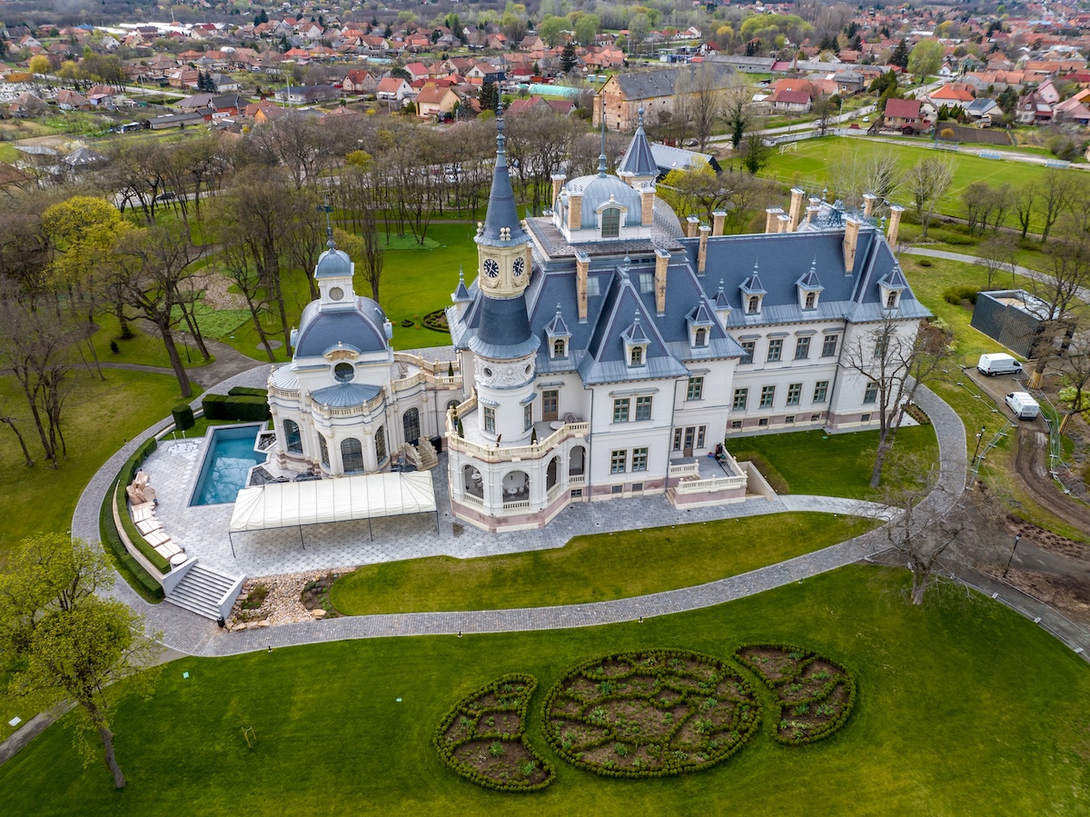 قلعة شوسبرغر Schossberger Castle، المجر