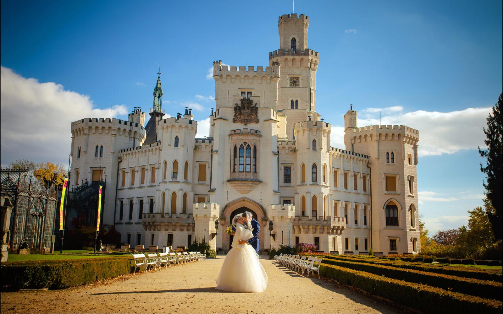 قلعة هلوبوكا Hluboká Castle في هلوبوكا ناد فلتافو، جمهورية التشيك