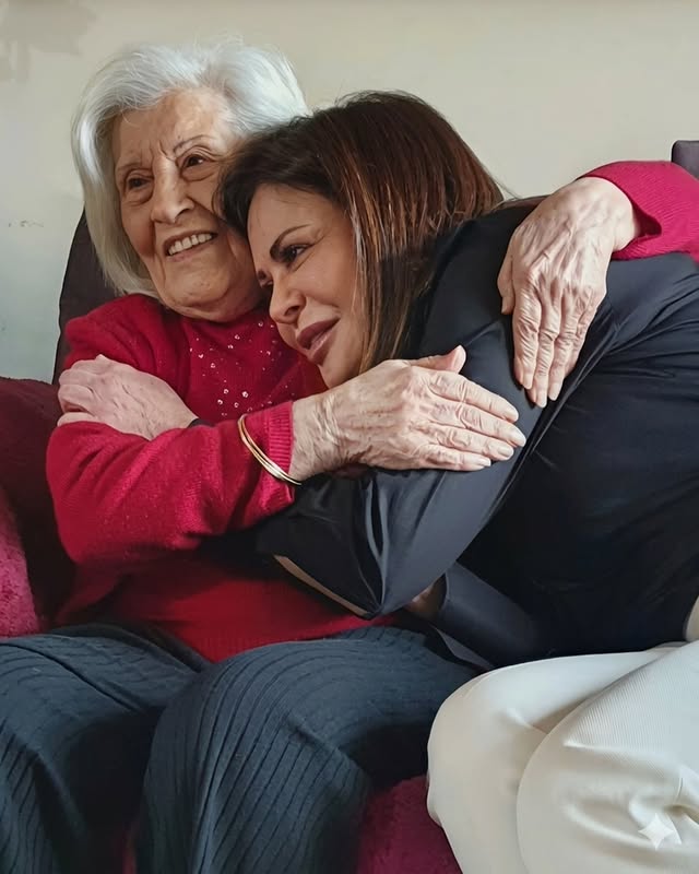 كارمن لبس حضن الأم هو الأمان