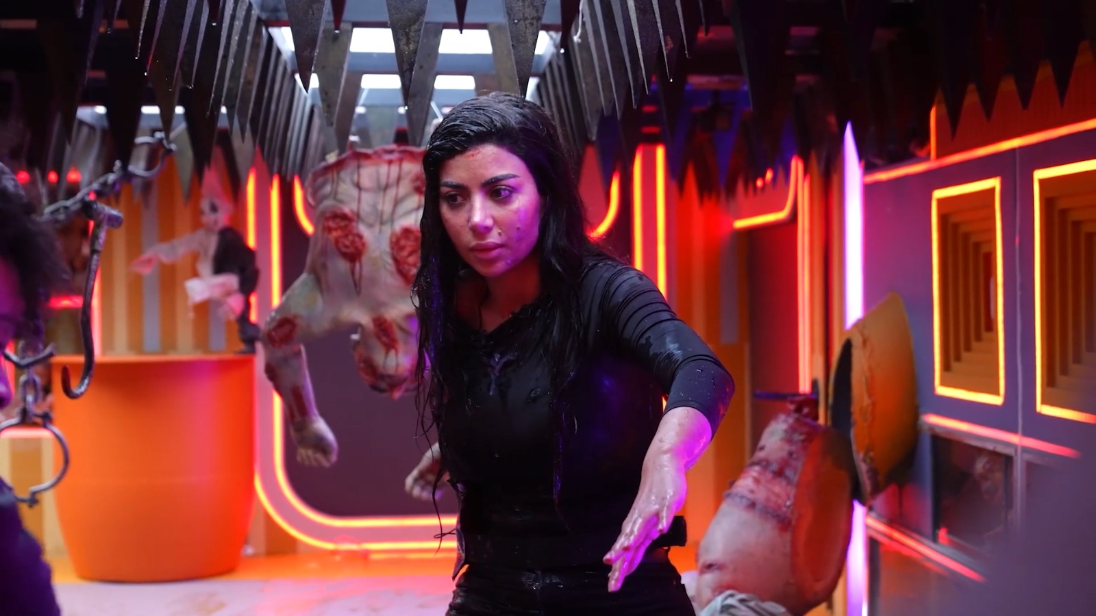 كارولين عزمي تتعرض لنوبة هلع في "رامز ليفل الوحش"