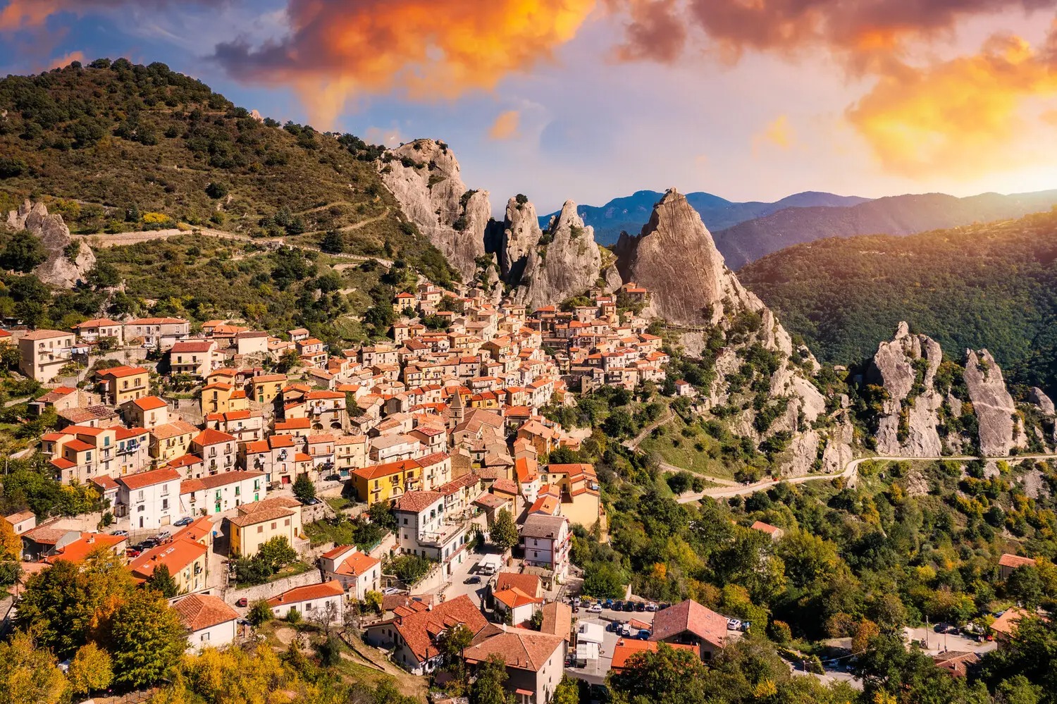 كاستيلميزانو Castelmezzano