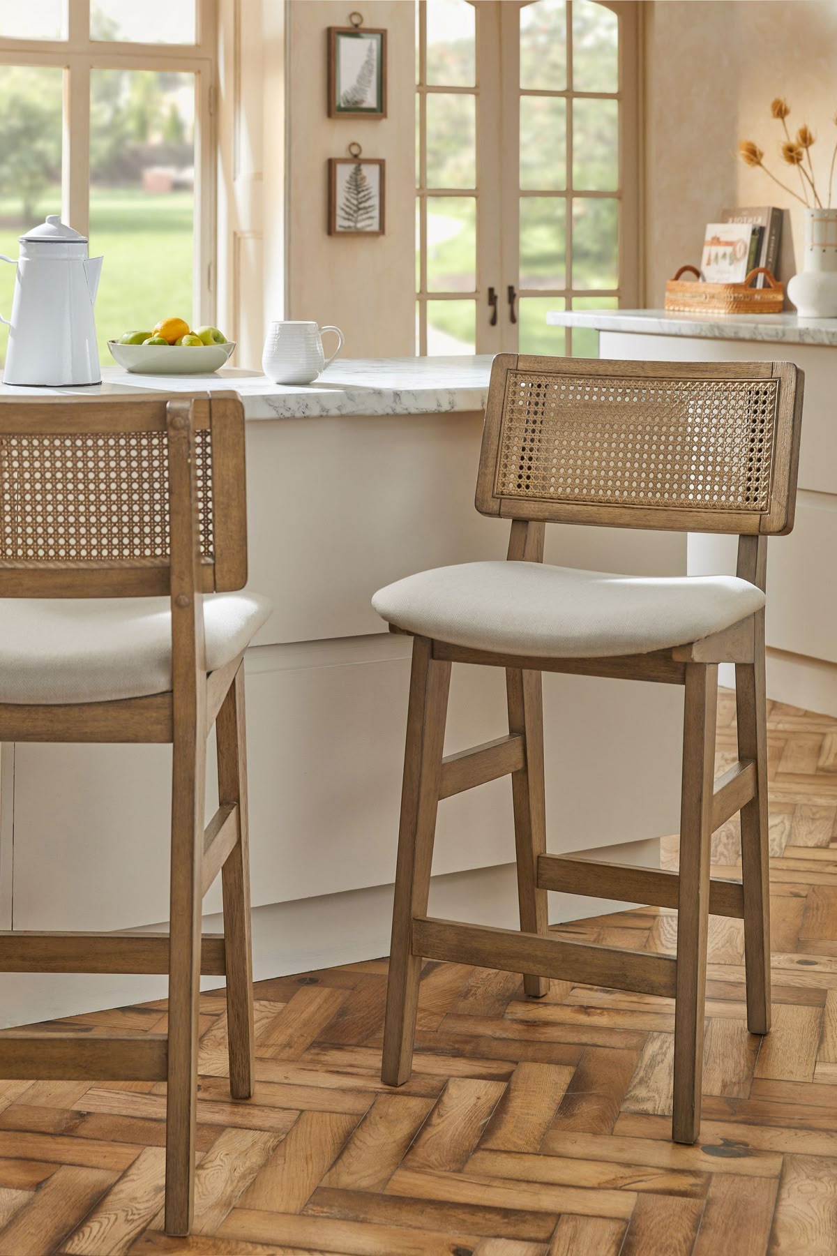 كراسي البار