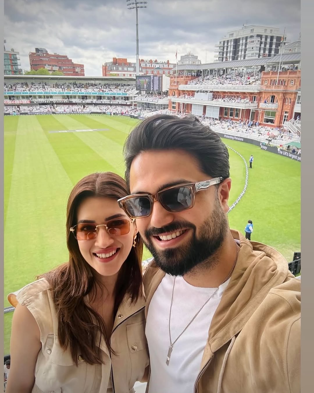 كريتي سانون Kriti Sanon وكبير باهيا Kabir Bahia