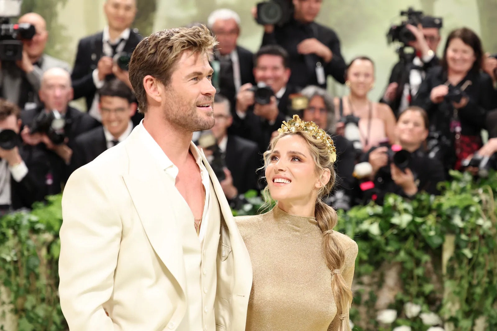 كريس هيمسورث Chris Hemsworth وإلسا باتاكي Elsa Pataky