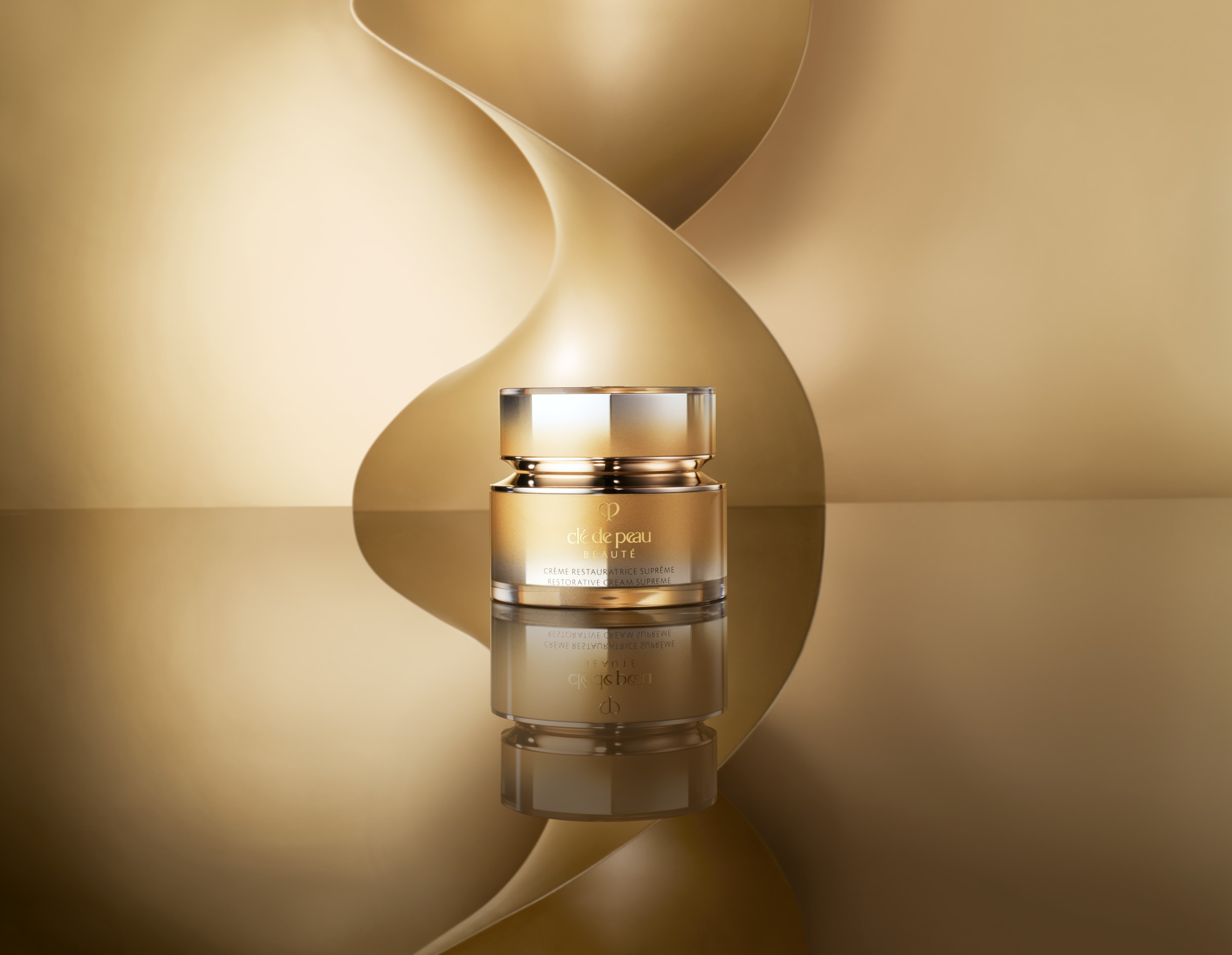كريم الترميم سوبريم من Clé de Peau Beauté