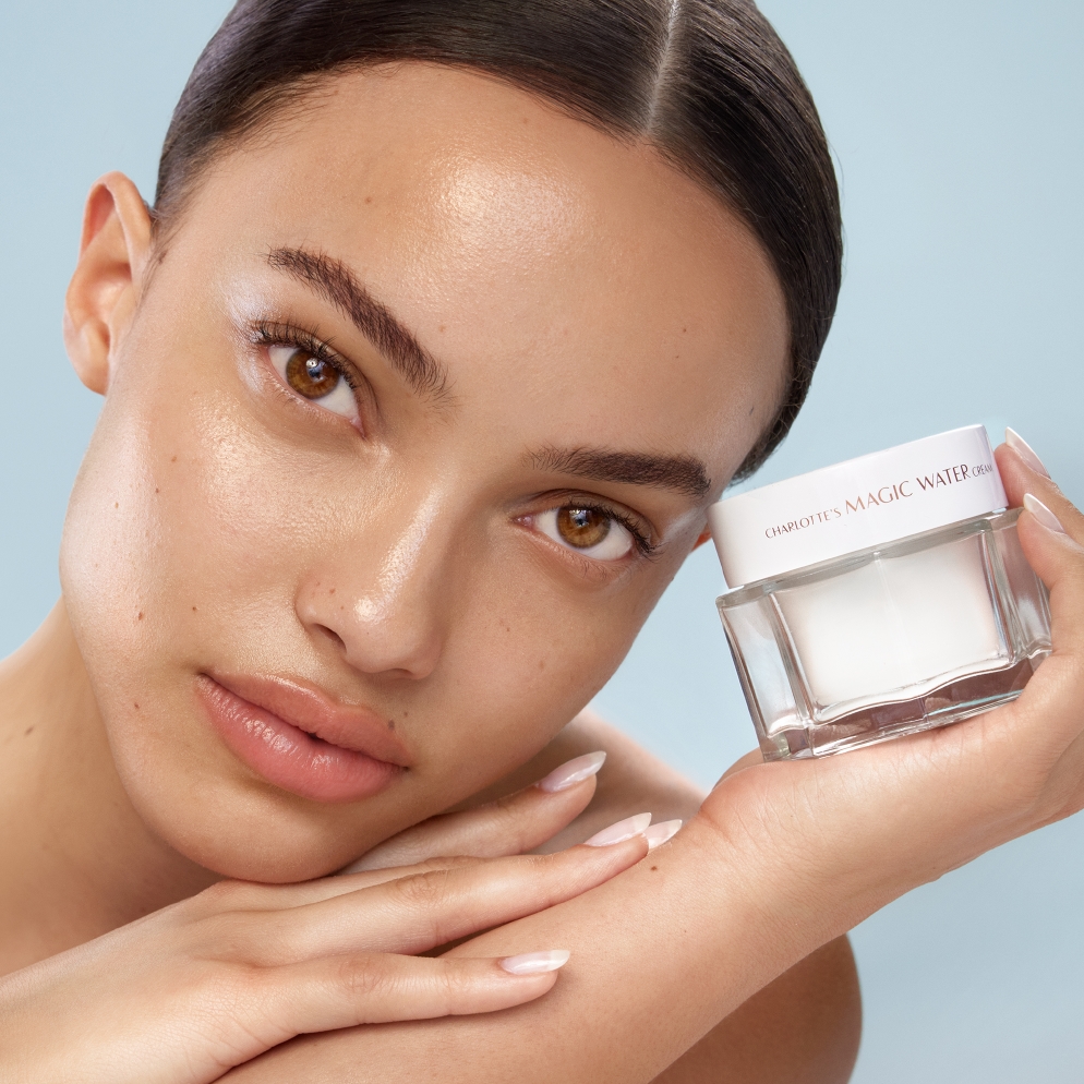 كريم الماء الساحر والجديد MAGIC WATER CREAM من شارلوت تلبوري