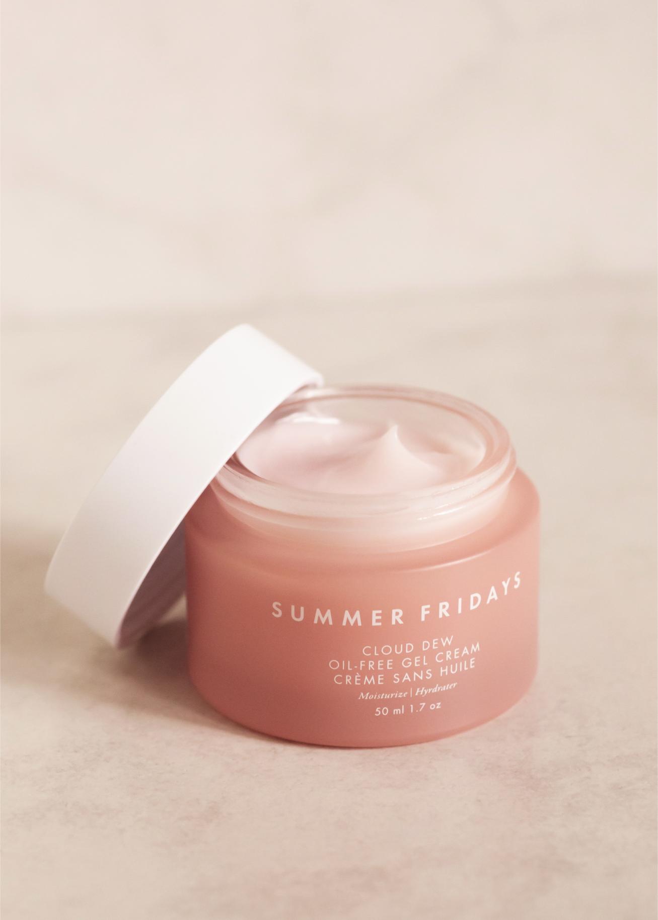 كريم ترطيب كلاود دو جيل كريم مويستشرايزر CLOUD DEW GEL CREAM MOISTURIZER من علامة سامر فرايدايز Summer Fridays