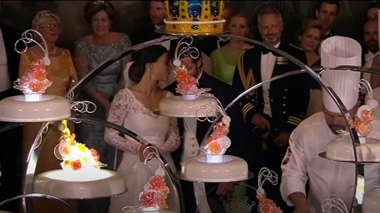 كعكة زفاف الأمير كارل فيليب Prince Carl Philip والأميرة صوفيا Princess Sofia
