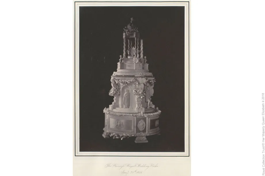 كعكة زفاف الملكة فيكتوريا Queen Victoria والأمير ألبرت Prince Albert (١٨٤٠)