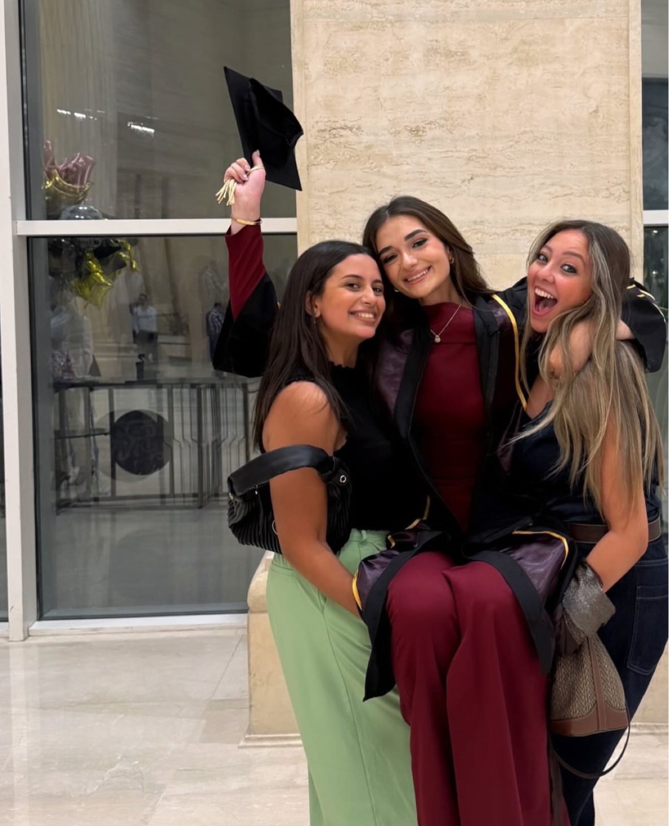 كلمة مؤثرة لليلى وملك زاهر لحظة تخرجهما