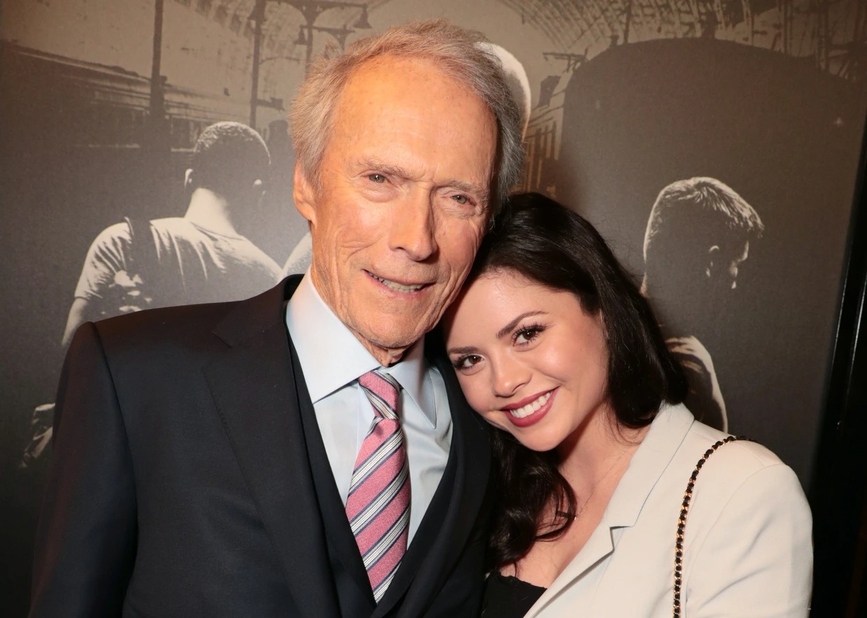 كلينت إيستوود Clint Eastwood ودينا رويز Dina Ruiz