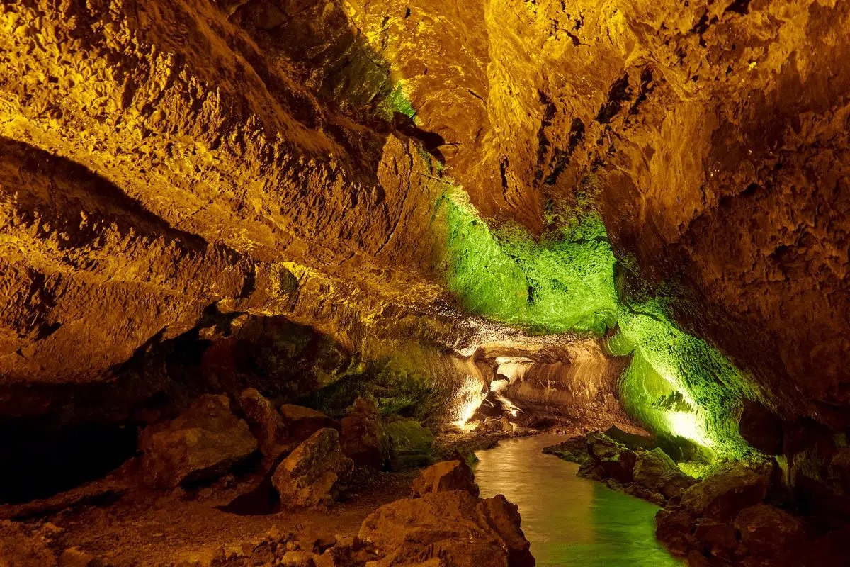 كويفا دي لوس فيرديس (Cueva de los Verdes) –لانزاروت