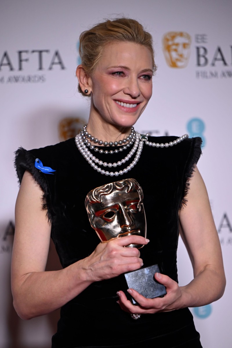 كيت بلانشيت Cate Blanchett بمجوهرات من العلامة الراقية Louis Vuitton