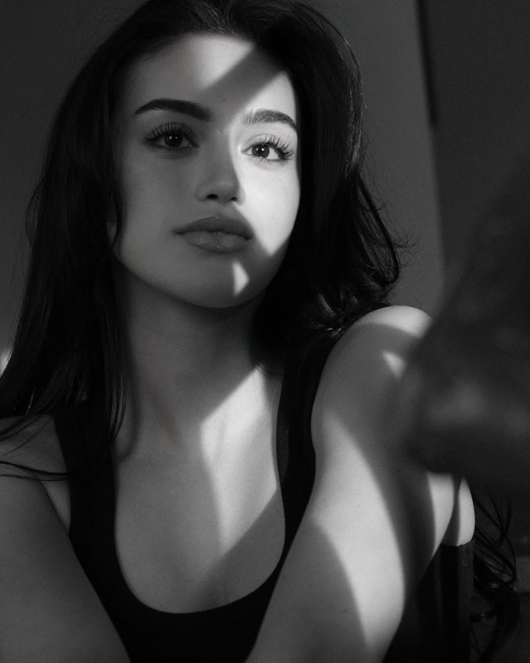 كيف تظهر يارا عز في مسلسل "عرض وطلب"؟