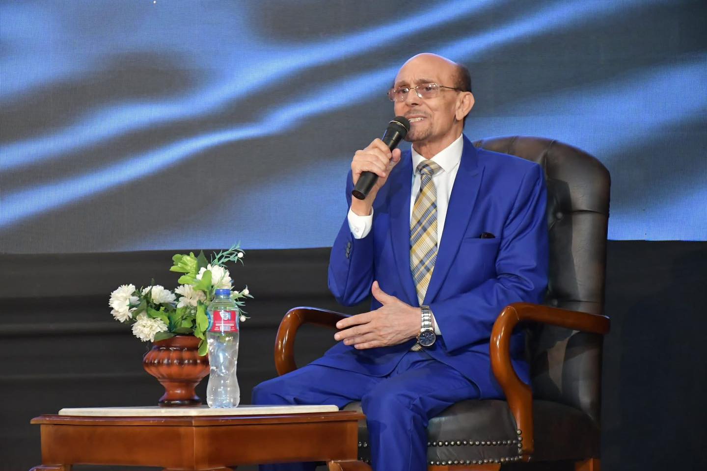 كيف تعامل محمد صبحي مع شائعة الوفاة؟