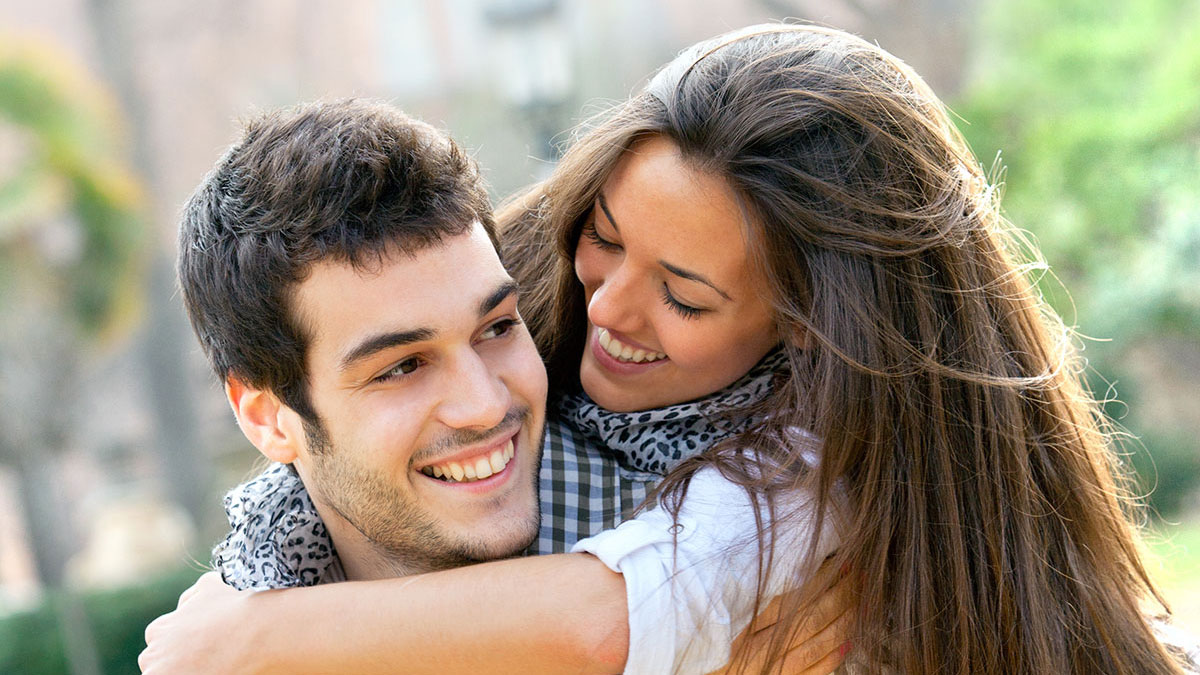 كيف يتوافق الرجل العذراء مع المرأة الحوت؟