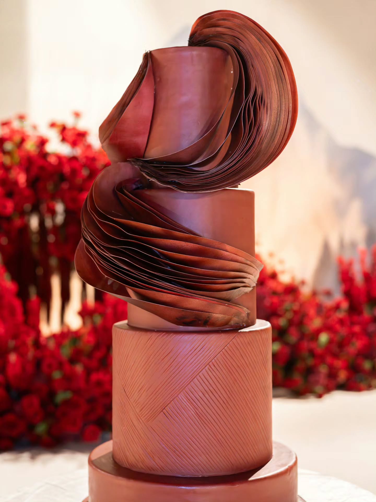 كيكة زفاف بلون واحد